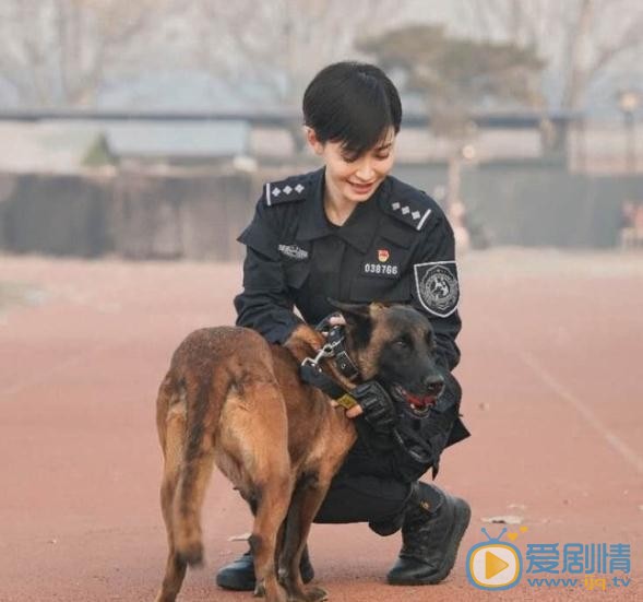 警花与警犬之再上征程狄亦男是谁扮演的？狄亦男扮演者董玥个人资料、写真及生活照欣赏